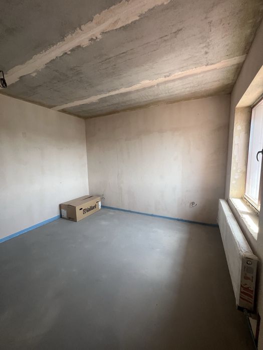 Продам 2-х кімнатну квартиру р-н. Ботанічного саду.