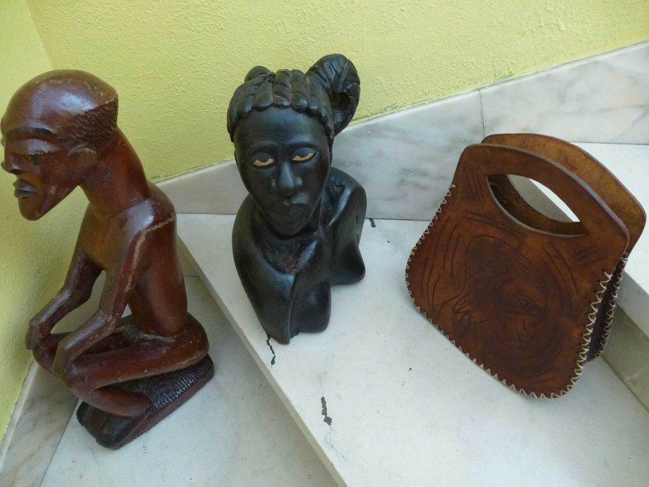 Malinha e  esculturas de arte Africana