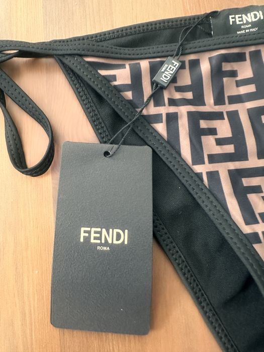 Oryginalny dwuczesciowy strój kapielowy FENDI rozm. 36