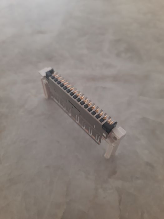 Distribuidores e alojamento de fios 12 POS RCPT SCKT WHT 1.25mm – Sony