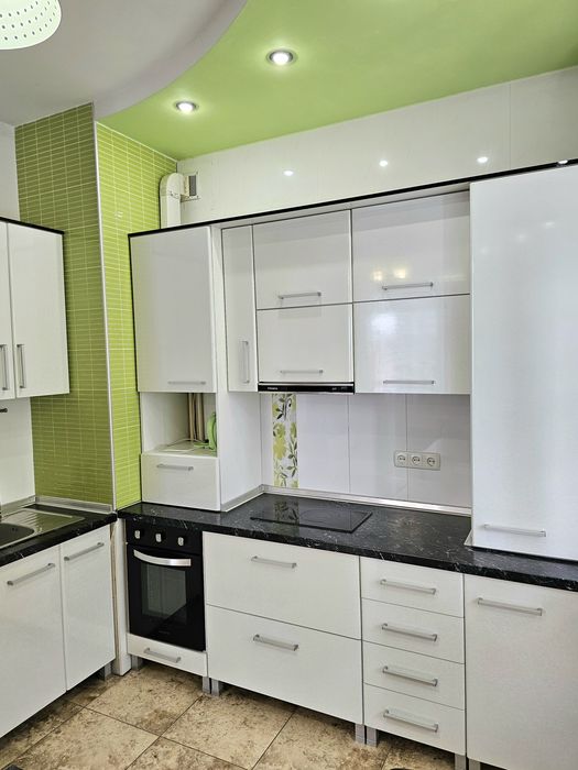 Продаётся 2 к.кв. м. Центральный рынок ул. Кацарская  сталинка - View 2