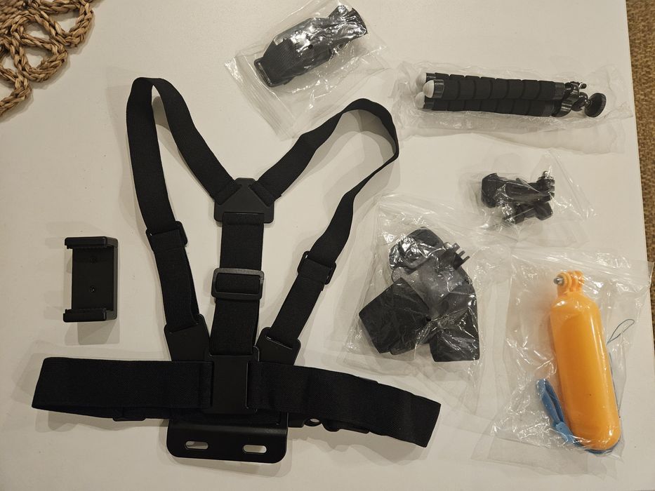 Akcesoria do kamerki sportowej  GoPro Dji Action szelki pływak statyw