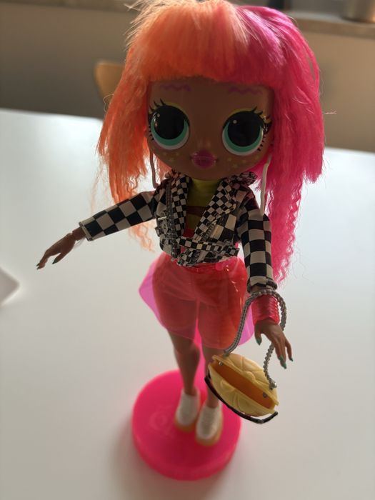 L.O.L. Surprise O.M.G. Neonlicious