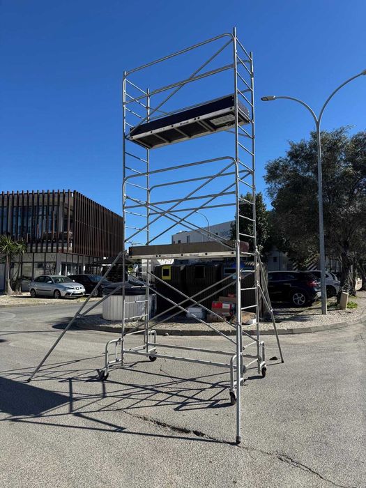 Andaime rolante Tubesca Comabi em alumínio galvanizado, com 5,00 m.
