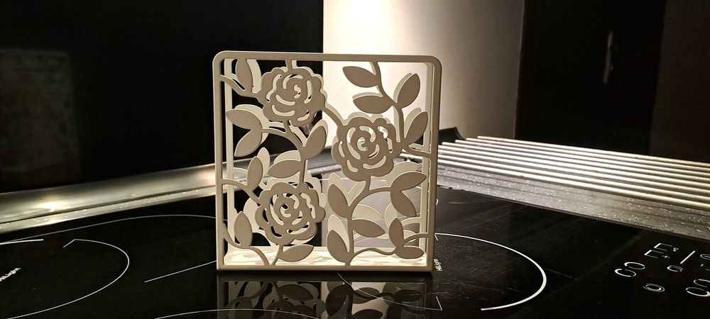 Serwetnik metalowy kwiaty Ikea 15,5 cm