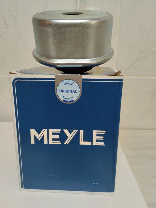 Подушка двигателя транспортёр Т-4