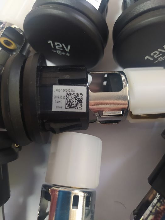 LAND ROVER гніздо на прикуриватель JX63-15K040-DA