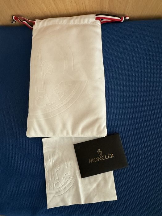 Moncler etui, pokrowiec, futerał