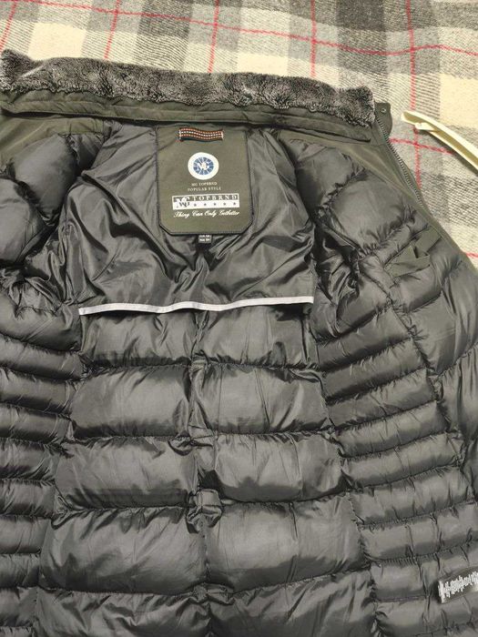 Зимова куртка чоловіча