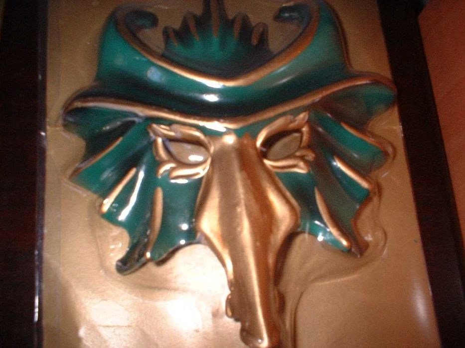 Máscaras venezianas de porcelana pintadas à mão 4