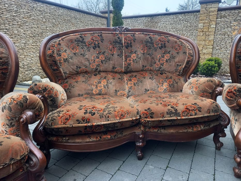 Диван та 2 крісла. Італія.