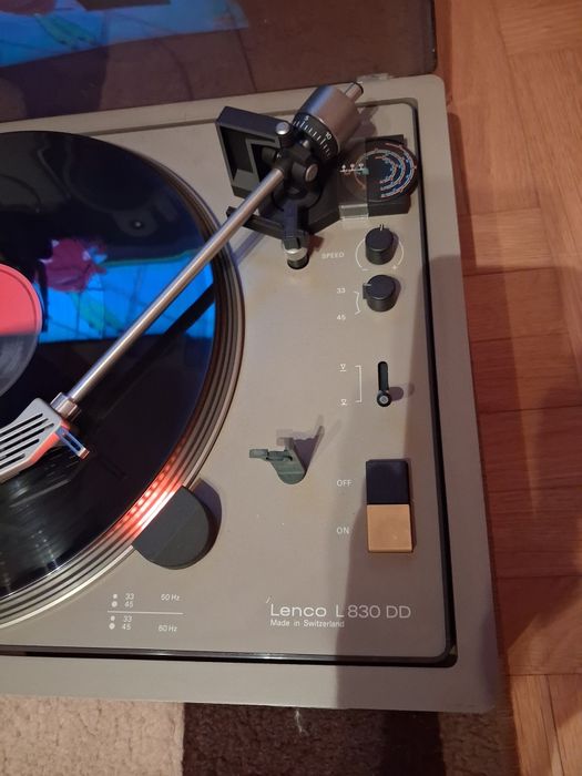 Gramofon Lenco L830 DD Direct Drive