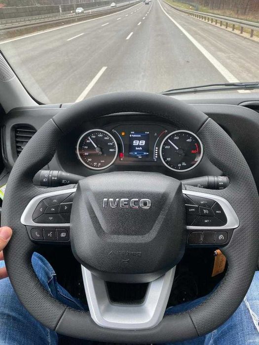 AUTOLAWETA LAWETA Wynajem Wypożyczalnia busów aut dostawczych -10%