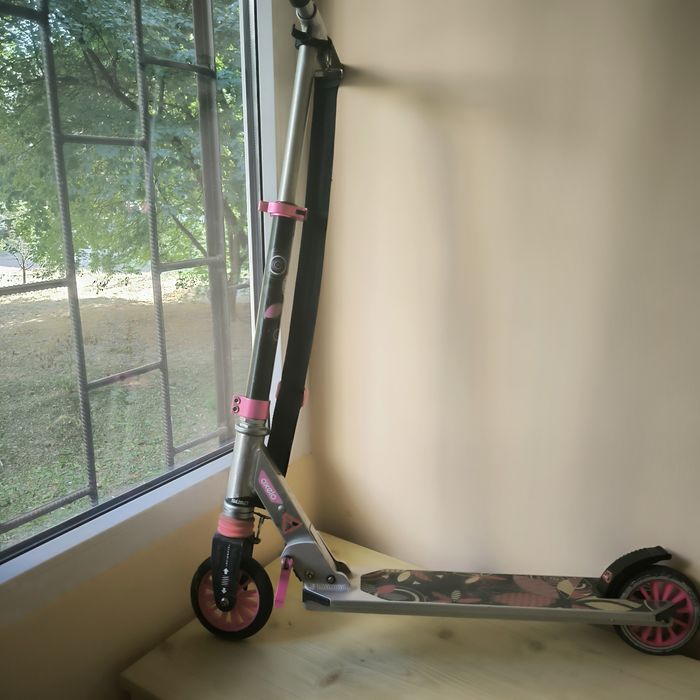 Трюковий самокат у дуже хорошому стані