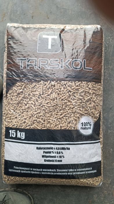 Pelet sosnowy TARSKOL