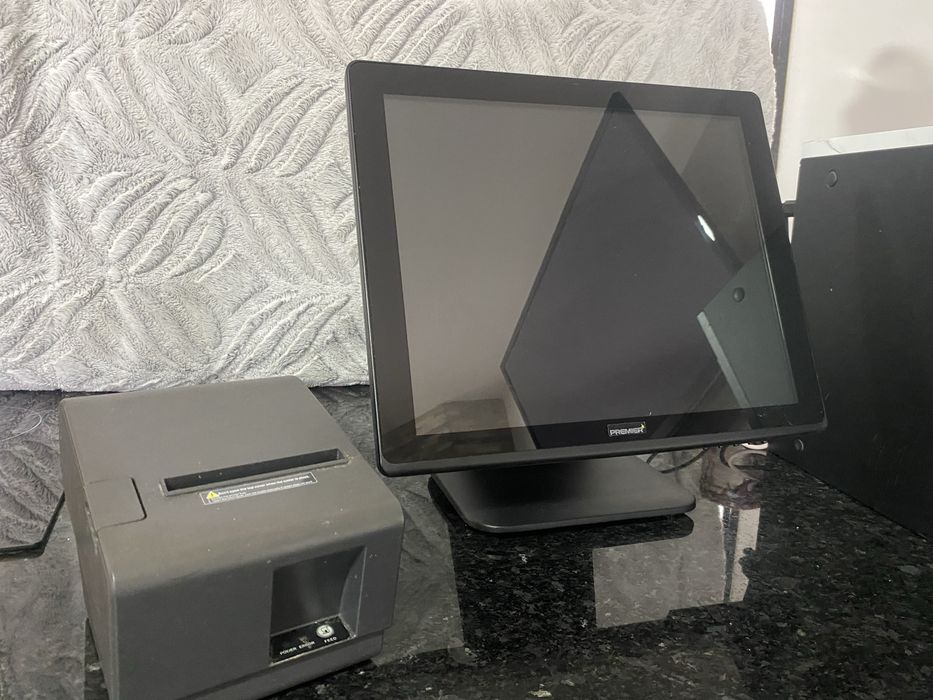 Sistema de Faturação POS Completo (Monitor Táctil, PC, Impressora e Gaveta) – Muito Bom Estado