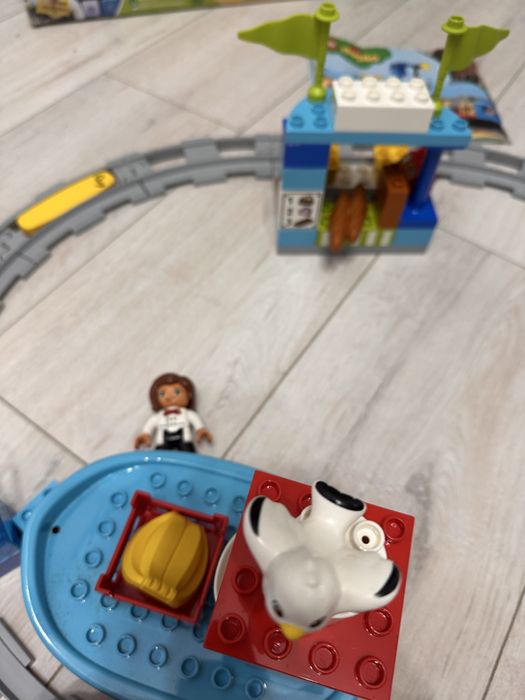 Lego duplo вантажний потяг