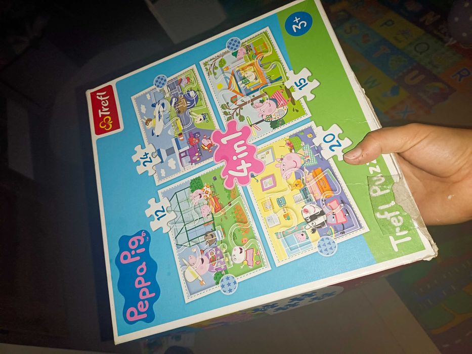 Puzzle Świnka Peppa 5 różnych puzzli w tym 2 prawie jak nowe