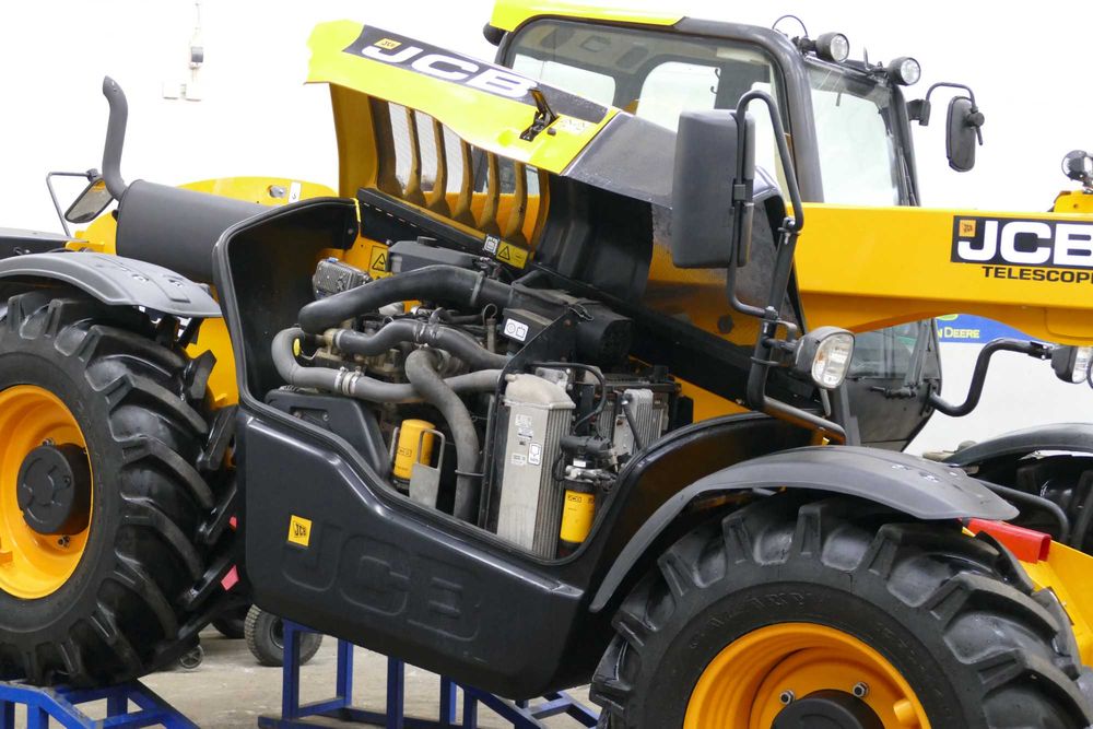 ładowarka teleskopowa jcb 526 56 agri plus