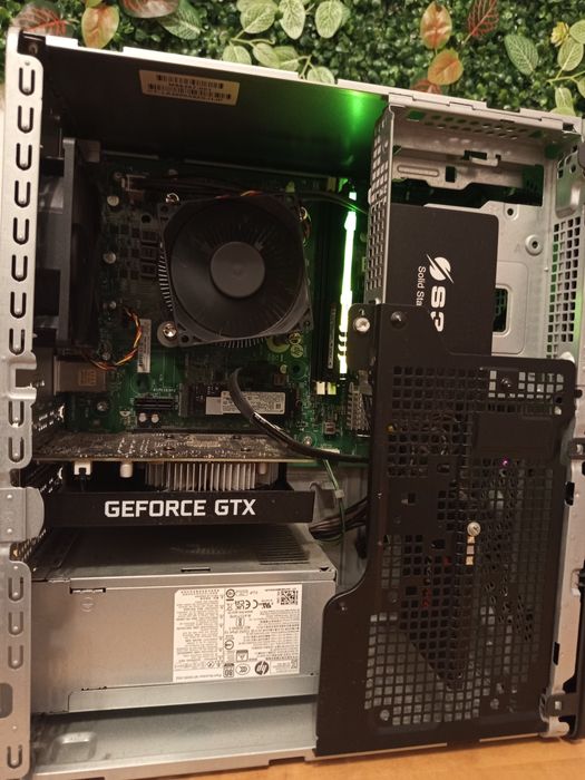 PC Victus HP 15L Gaming AMD Ryzen 5 + monitor gaming LG