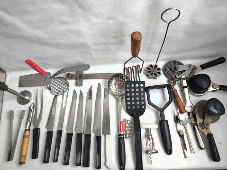 Все для кухни, замки и кухоная утварь СССР.