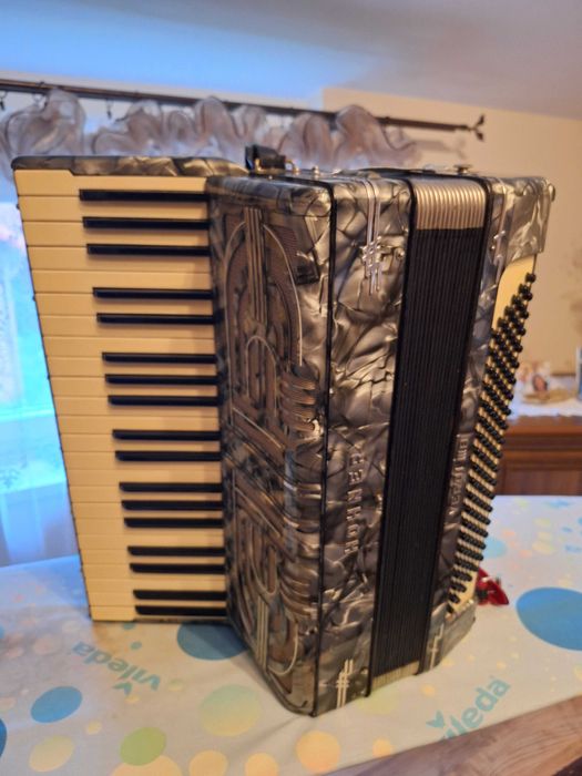 Akordeon Hohner Verdi III B