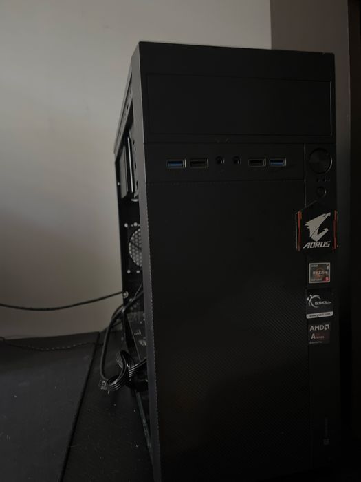 Komputer ryzen 7 2700x gtx 1080