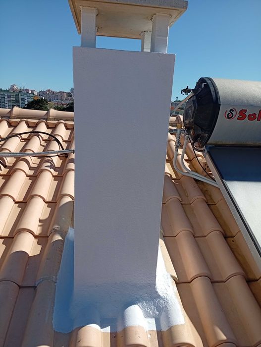 Faço pequenos trabalhos de construção pintura eletrecidade e canalização.