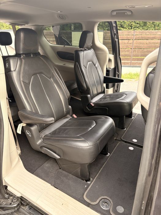 Chrysler Pacifica 2020 r Touring L