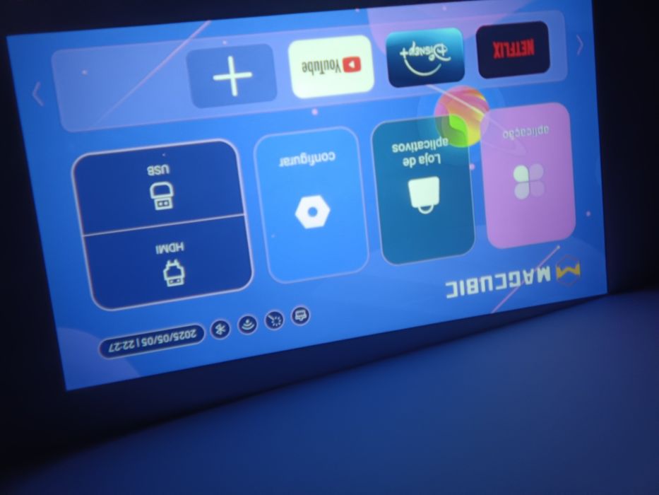 Projector novo modelo Magcubic