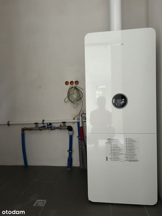 DOM Z PODCIENIAMI autorski projekt modernistycznego domu w Magdalence