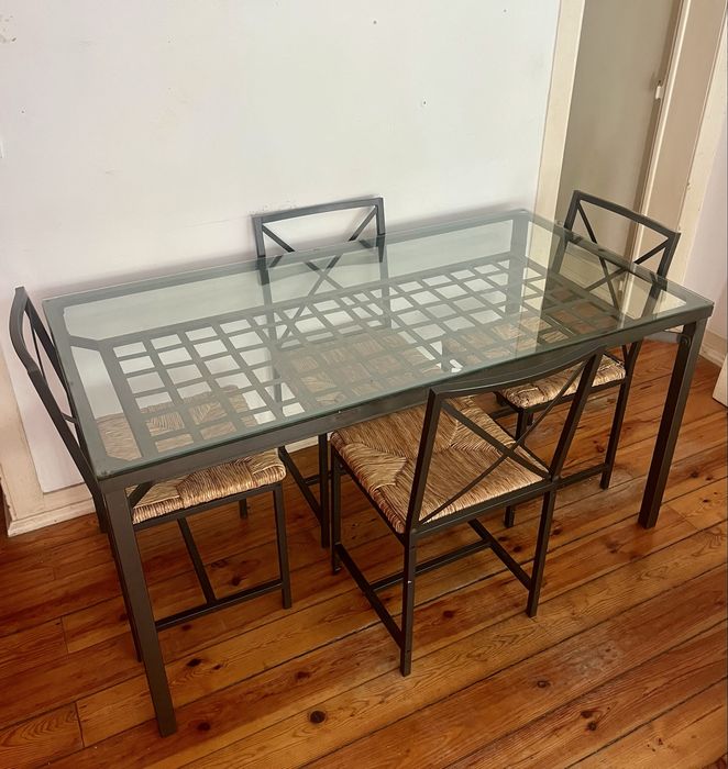 Mesa + 4 cadeiras IKEA GRANAS