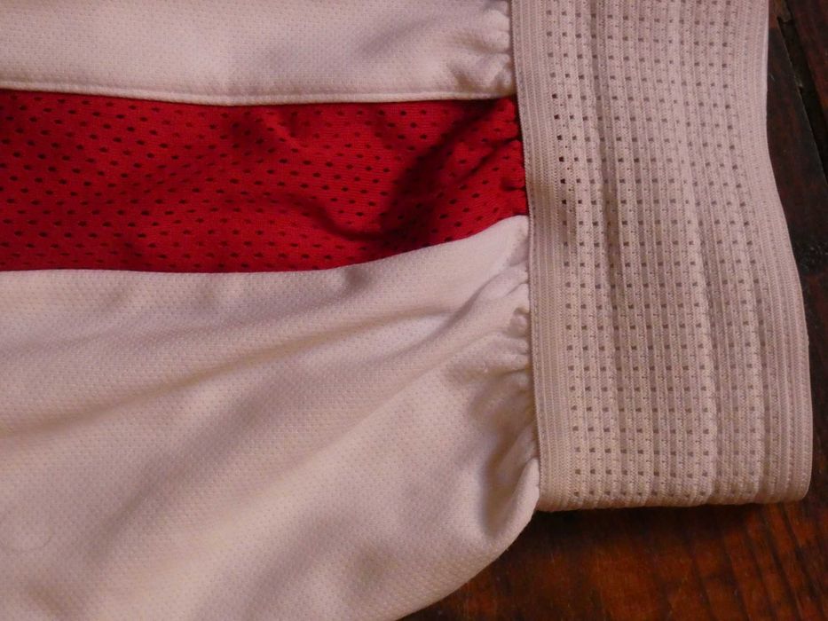 Equipamento Basquetebol Benfica Adidas (Tamanho M) – Original