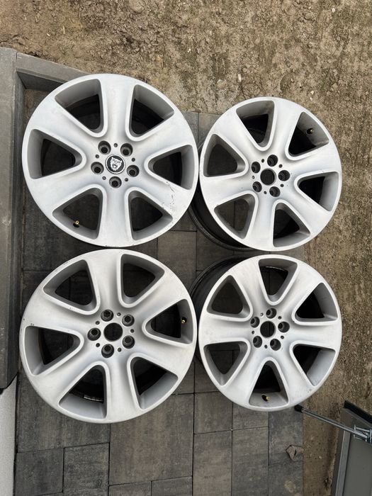 Felgi jagura volvo ford rang rover land rover 18 cali 5x108 et 49