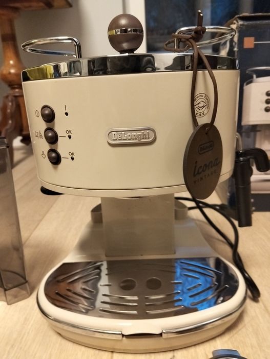 Ekspres ciśnieniowy DeLonghi Vintage retro