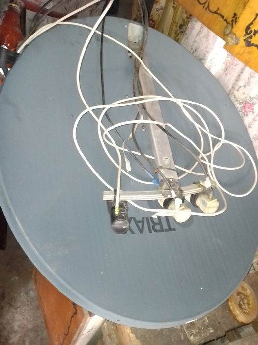 Спутникова антена