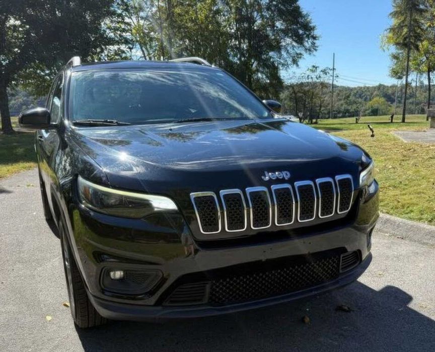 Jeep Cherokee Latitude Plus      2020