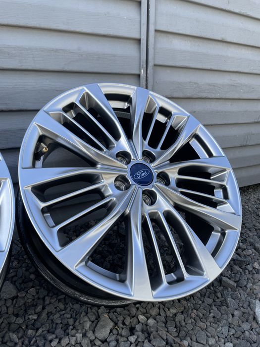 Оригінальні титанові диски Ford 5/108 R18 5*108 18 Ford Kuga Titanium