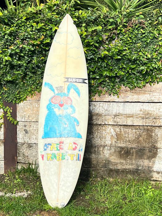 Prancha SUPERBRAND 6´10" em bom estado (leve), FCS incluidos