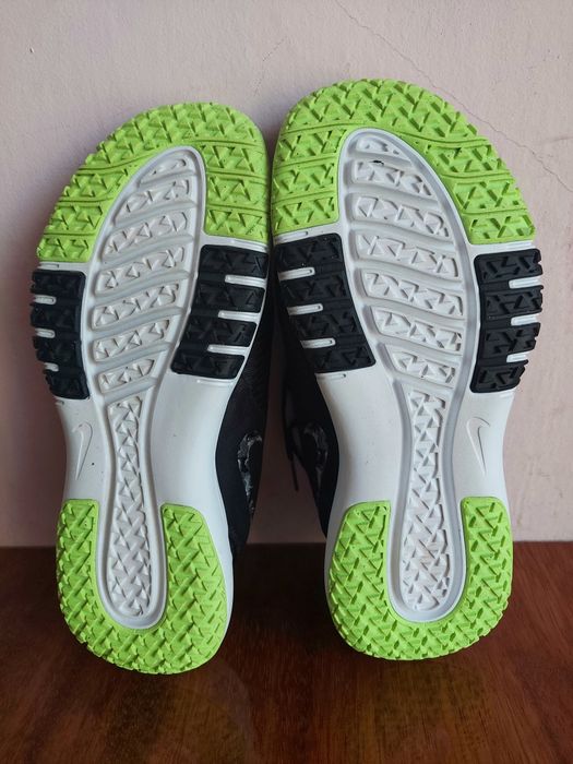 Кроссовки для тренировок NIKE FLEX CONTROL TR4 оригінал 

Розмір по бі