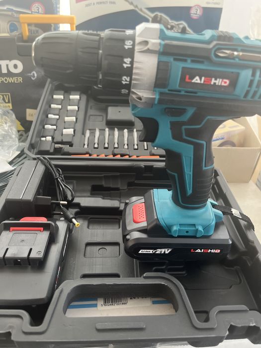 Aparafusadora   Nova 21v com 2 baterias