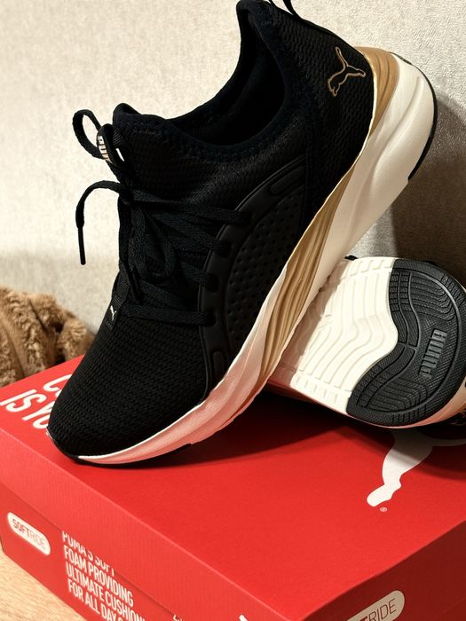 Супер зручні кросівки Puma Sofride Sophia 2