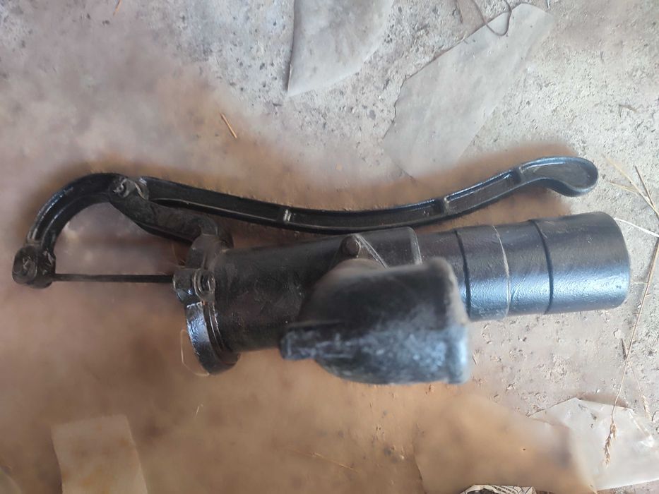 Ручной насос помпа колонка