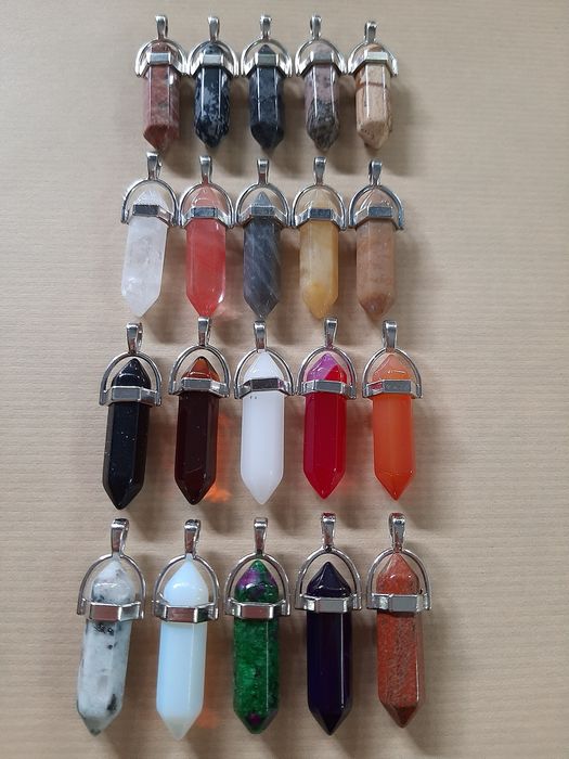 Colar Pendente Cristais - - Vários - NOVO