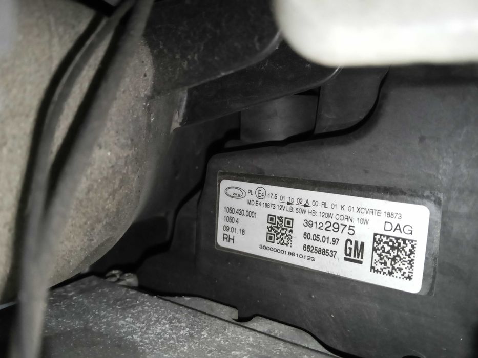 Lampa Refketor Prawy Xenon Bi Full Led Insignia B 3912.2975