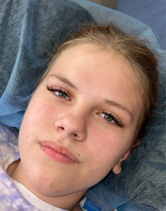 Нарощування вій