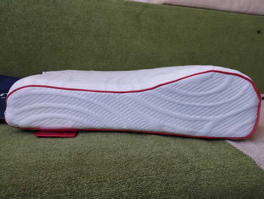 Ортопедична подушка Matroluxe, гіпоалергенна. Не підійшла по висоті.