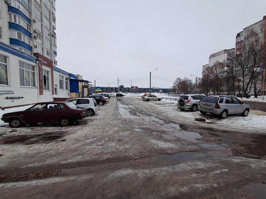 ЕПІЦЕНТР! Бєлова. Фасадне приміщення на 1 лінії (382 м.кв.)