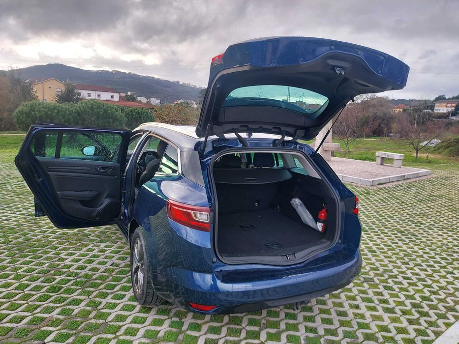 Renault Megane Sport Tourer 2018 - Revisão TOTAL (Dist+Br) - Impecável