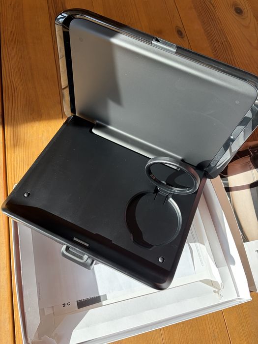 Стіл BMW Travel&Comfort